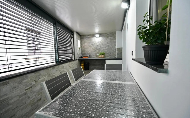 Poseidon Apartment