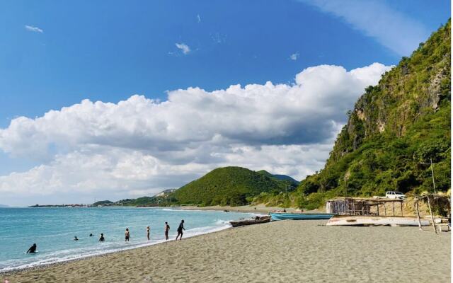 876 JA Oasis by Kingston Airport