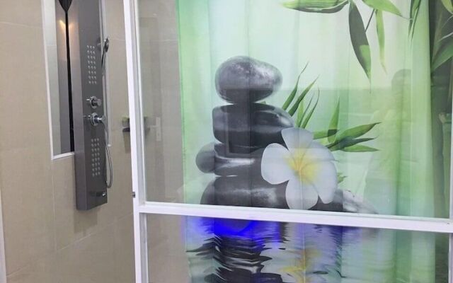 Mai Tuan Pham Hung Hotel