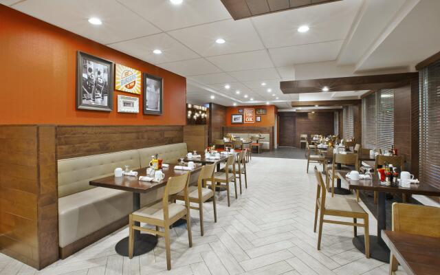 Holiday Inn Columbus Dwtn-Capitol Square by IHG