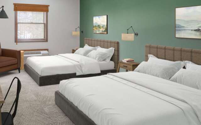 Lodge at Schroon Lake