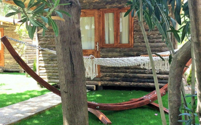 Pitos Bungalows