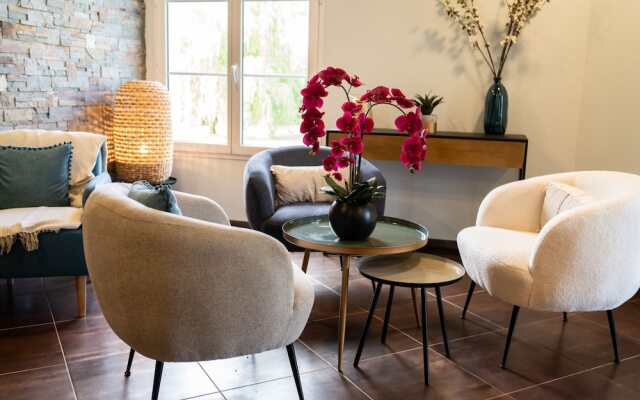 Brit Hotel Confort La Tour Blanche