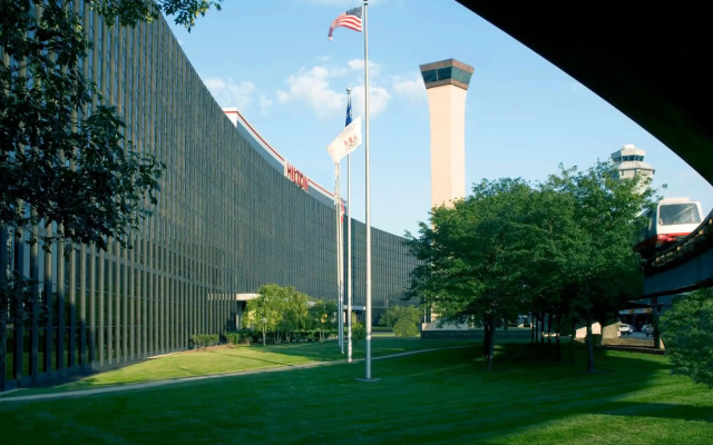 Hilton Chicago O'Hare Airport