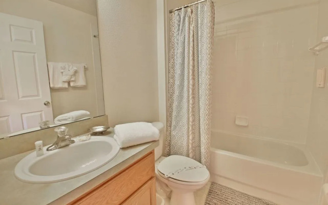 210PD Pine Top 4 Br home by RedAwning