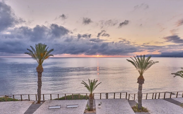 Maistrali Sea View Apartments