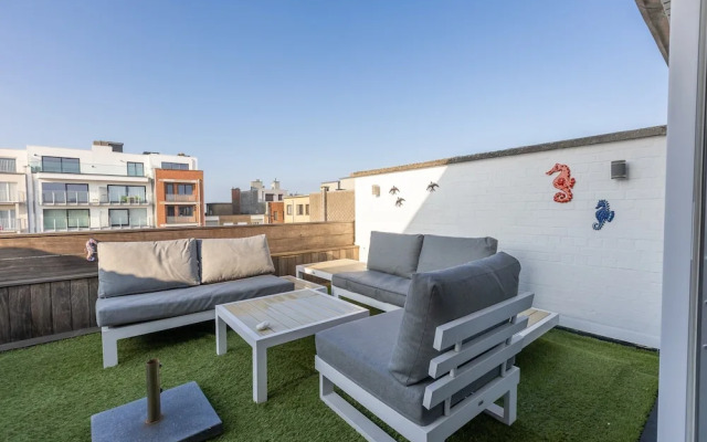 Penthouse Near Koksijde Beach