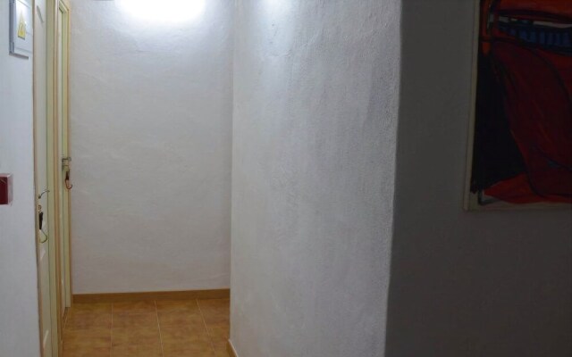 El Almendro y la Montaña