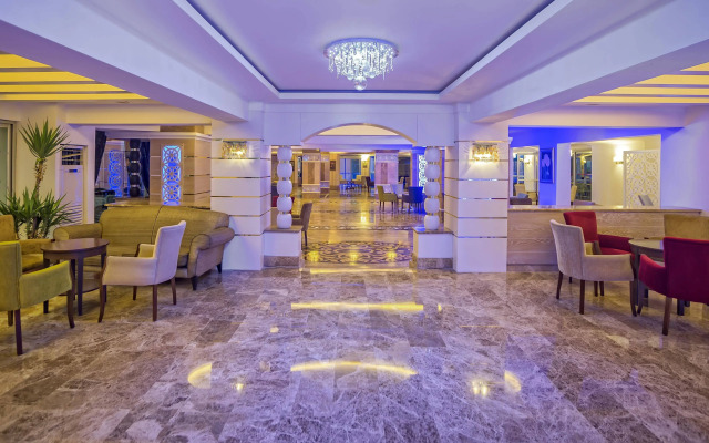 Taç Premier Hotel & Spa