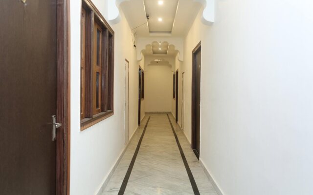 Chelsea Palace BY OYO Rooms