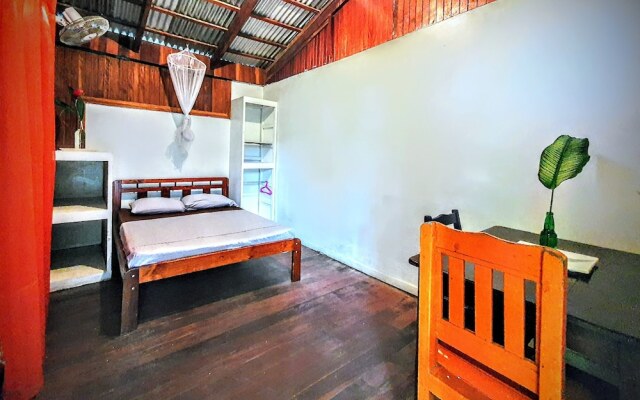 Arana House