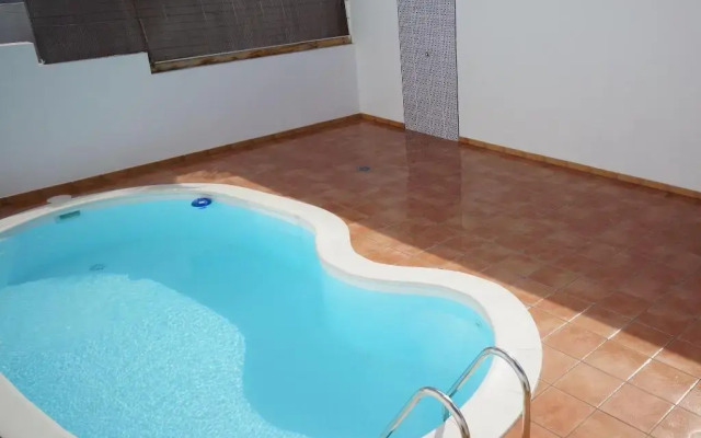 Surfers Retreat - Hostel - Adults Only
