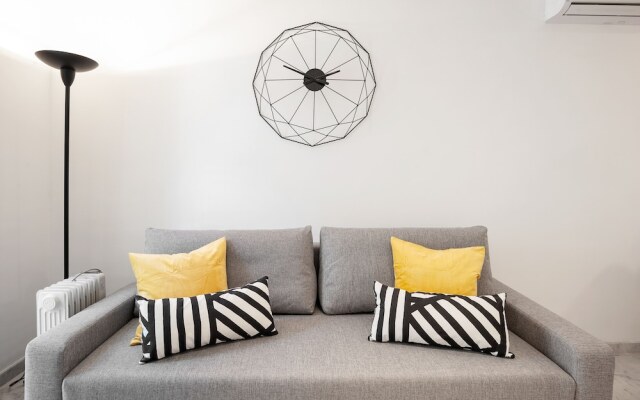 Alluring Apartment in Malaga Downtown