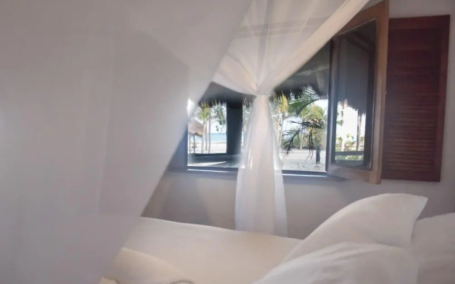 Blue Holbox Beach Front
