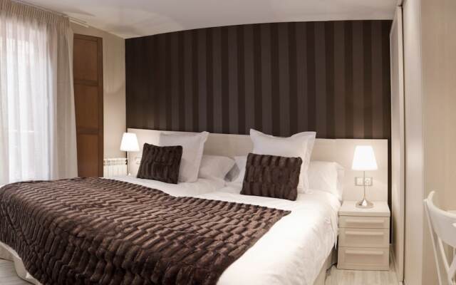 Apartamentos Turísticos Lladito