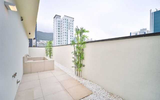 Brown Dot Hotel Yeongdo Daegyo