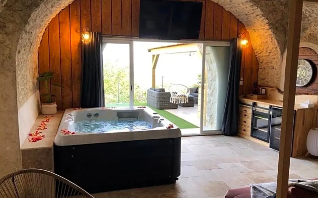 Le Manoir: chambre d’hôte de charme avec jacuzzi privatif