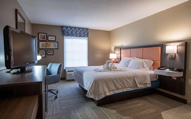 Hampton Inn Hadley-Amherst Area