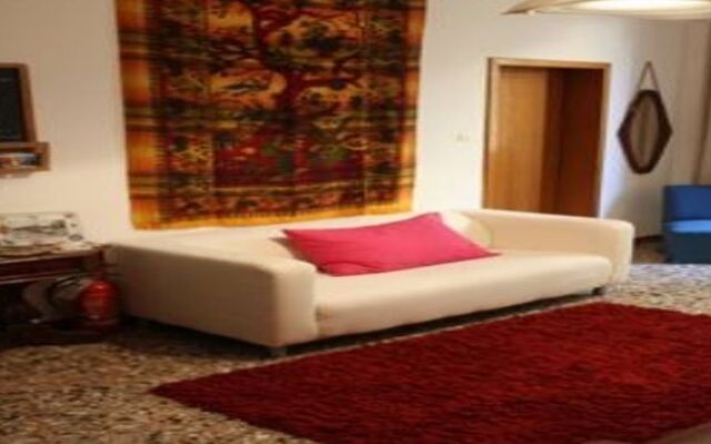 The Academy - Hostel