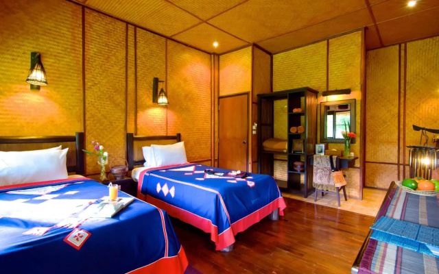 Hmong Hilltribe Lodge