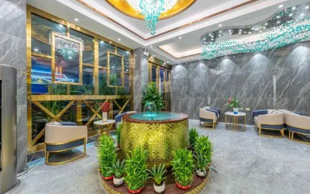 Caiji Hotel (Ruili)