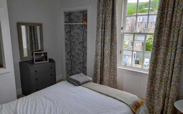 Burntisland Garden Apartment, Fife - 40 mins to Edinburgh