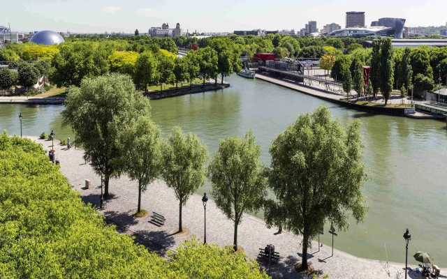 Ibis Paris La Villette Cite des Sciences 19eme