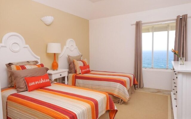 Book With Confidence Relaxed Cancellation Policy - Seafront Swim-up Bar Wifi