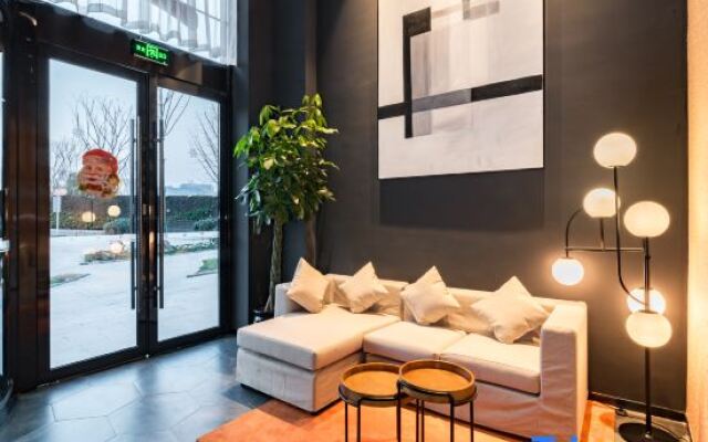 Jinjiang Inn Select Hotel (Yancheng Oufeng Flower Street Julonghu)