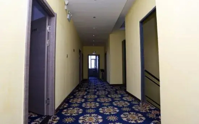 Huagang Hotel