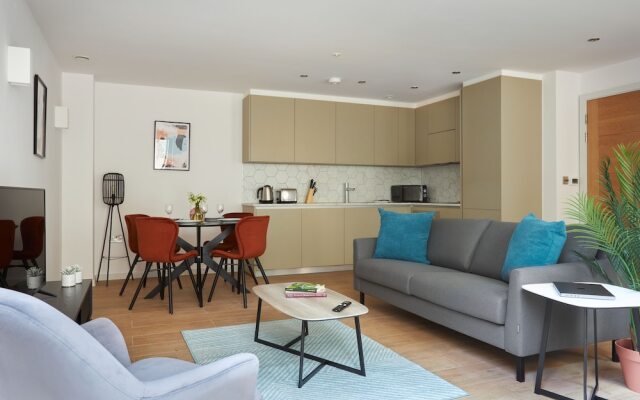 Hammersmith Mews by Viridian Apartments