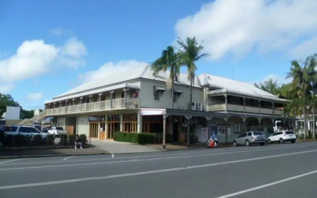 The Middle Pub