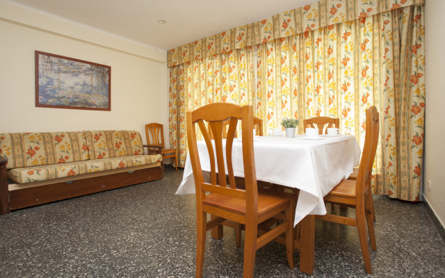 Apartamentos Goya Salou