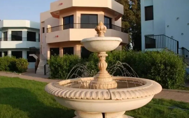 La Fontaine Obhur Resort