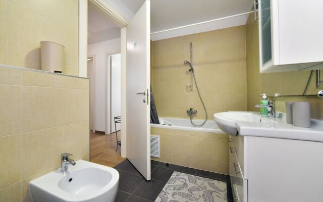 LORITA Superior Apartment with Balcony