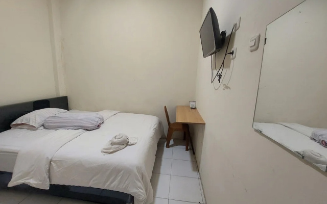 OYO 93332 Kharis Home Stay