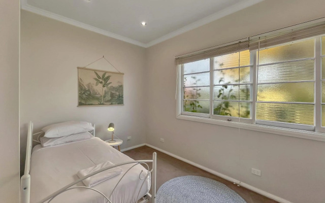 Bright 3-bedroom apartment - Central Armidale