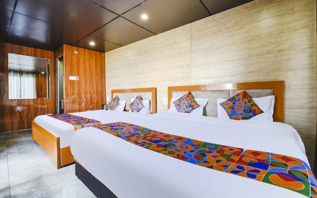 Fabhotel Neilkanth