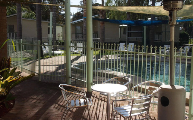 Pleasurelea Tourist Resort and Caravan Park