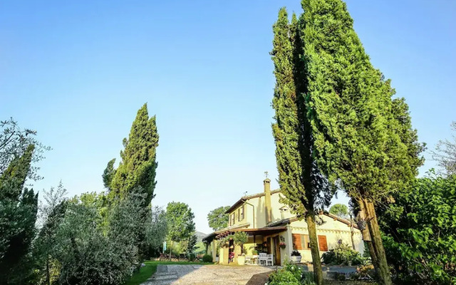 Gorgeous Villa Near Spoleto With Swimming Pool