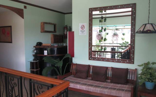 Bahay Ni Tuding Inn & Resto