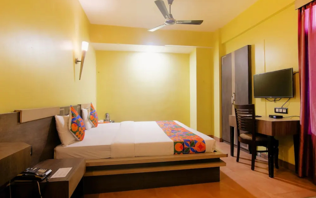 FabHotel Element Guestline