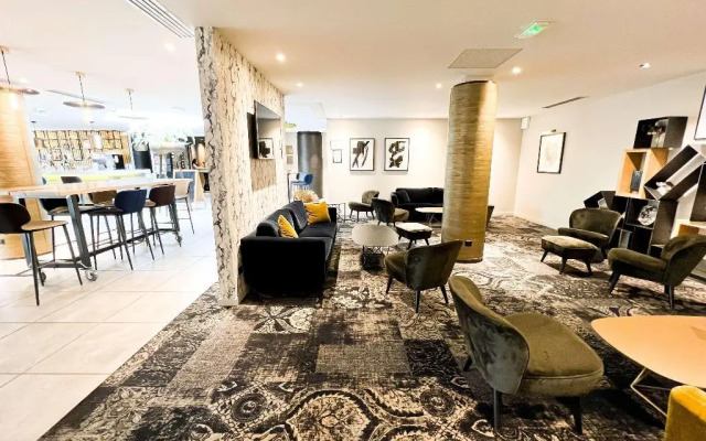 Mercure Pau Palais Sports