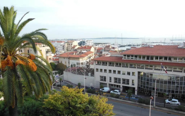 2, 3 and 4 bedroom sea view Forville Apartments 5 mins from the Palais - Apartment in Cannes - Photo 3