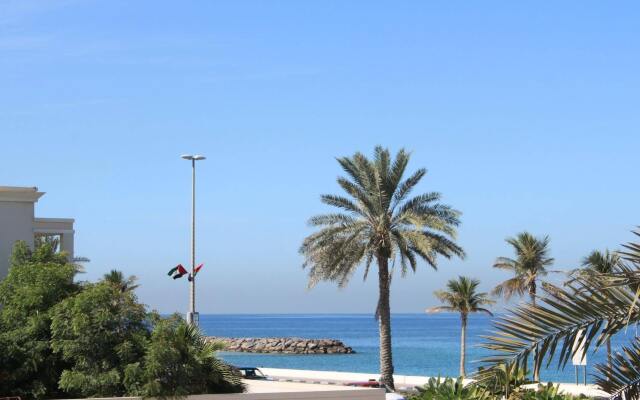 Al Corniche Hotel Villa Alisa