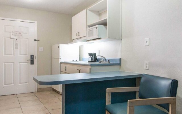 Suburban Extended Stay Hilton Head