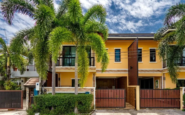 Tropical Island Getaway - Bang Tao Beach, Pool, Pkg