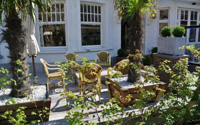 Aquilon Boutique Hotel