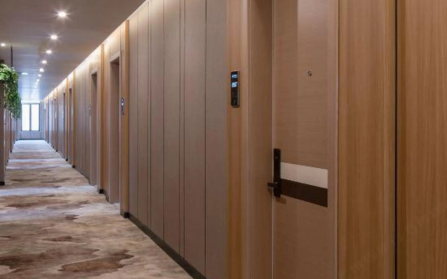 Taizhou GTALLIN Light Luxury Hotel (Jiaojiang Shifu Avenue)