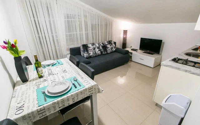 Apartment Elis